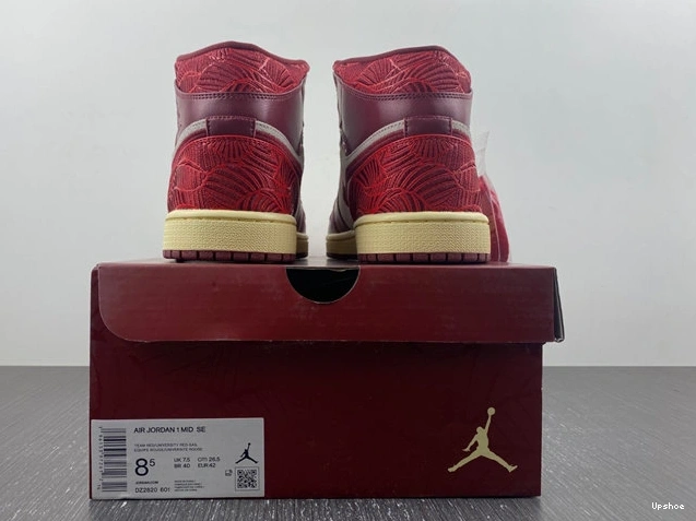 Mid Tiki DZ2820- Red SE Leaf Effortless 1 Jordan Team 3684 1014